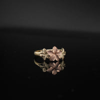 Anillo de flor de hibisco de oro rosa de 10 quilates auténtico