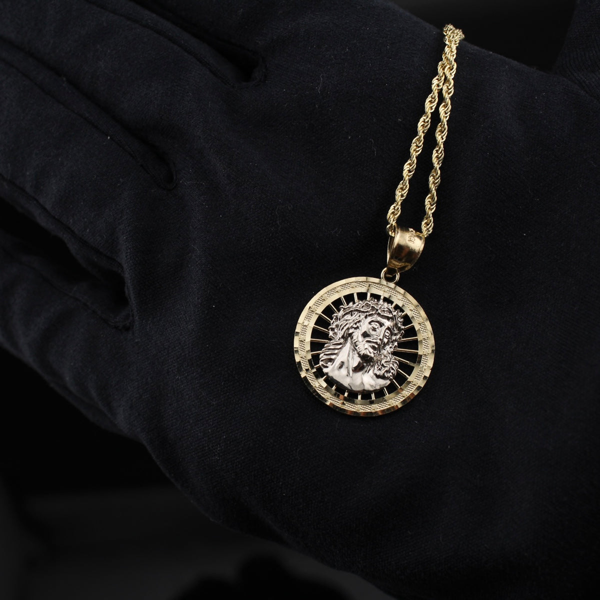 Real 10K Gold Jesus Pendant + 1.5mm Rope Chain