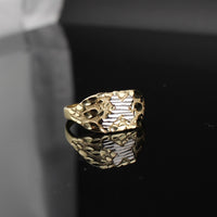 Anillo de pepita de oro de dos tonos de 10K real con cruz
