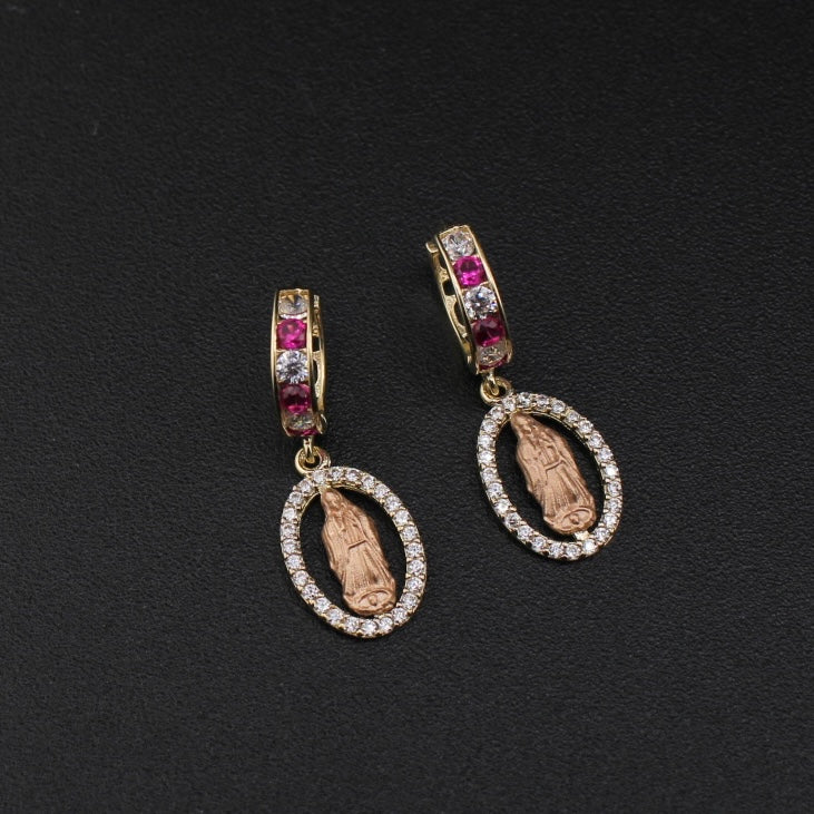 Pendientes de oro de 14 quilates de la Virgen María