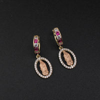 Pendientes de oro de 14 quilates de la Virgen María