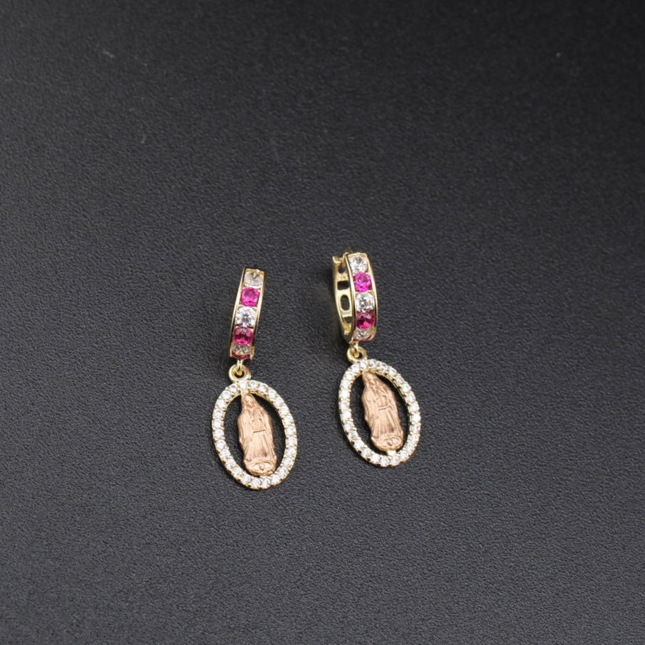 Pendientes de oro de 14 quilates de la Virgen María