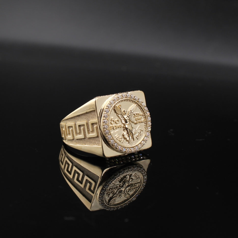Anillo con diseño griego de 50 pesos en oro de 10K auténtico
