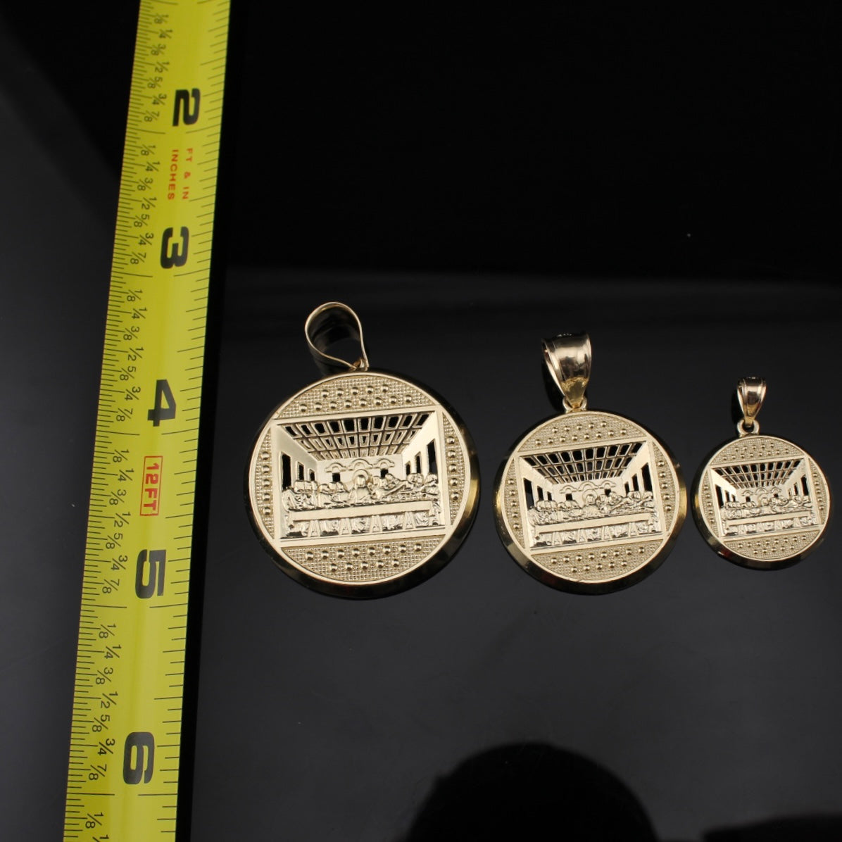 Real 10K Gold Last Supper Round Pendant