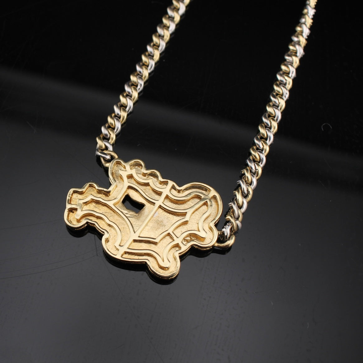 Colgante y cadena de oro de 10K auténtico con diamante "Boss Lady"