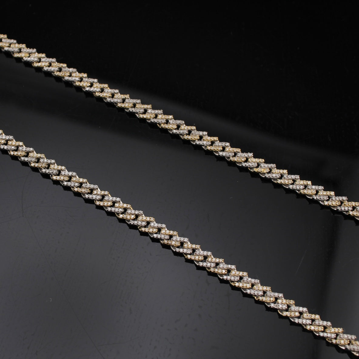 Colgante y cadena de oro de 10K auténtico con diamante "Boss Lady"
