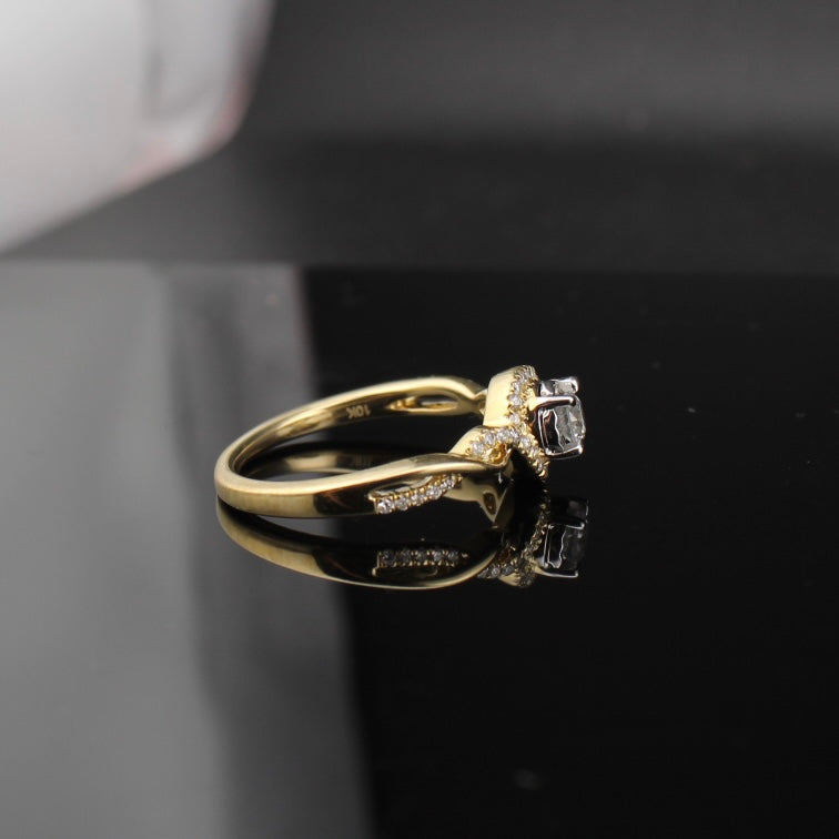Anillo de oro de 10K genuino con diamantes de 0.25 CTW