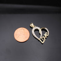 Colgante de oro de 10K con corazón de amor real