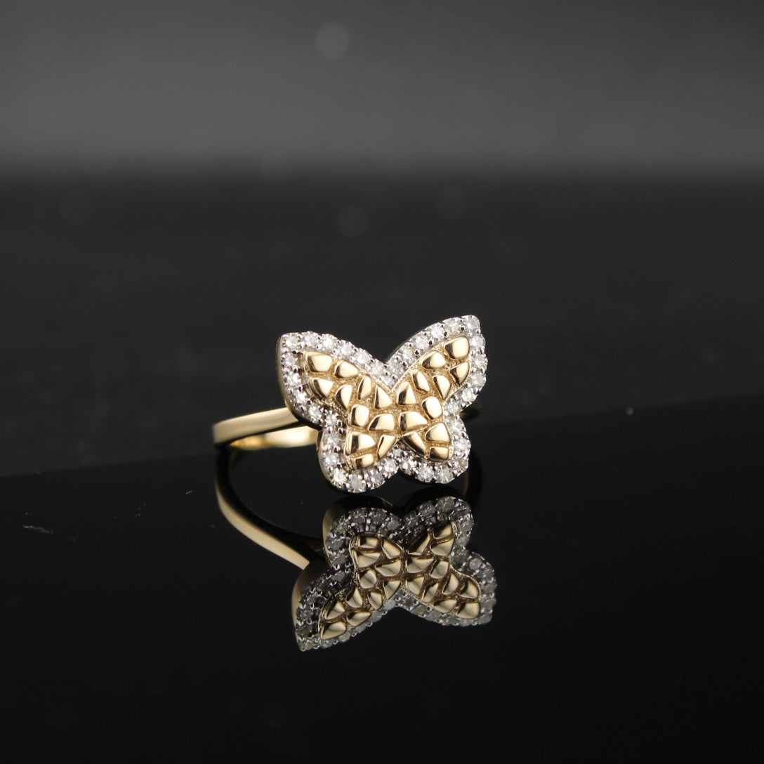 Anillo de pepita de mariposa con diamantes de oro de 10K real