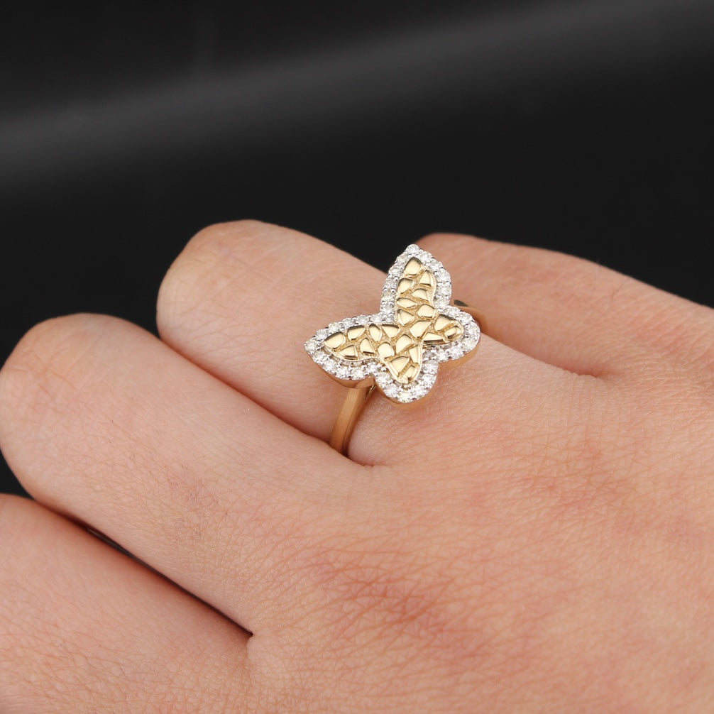 Anillo de pepita de mariposa con diamantes de oro de 10K real
