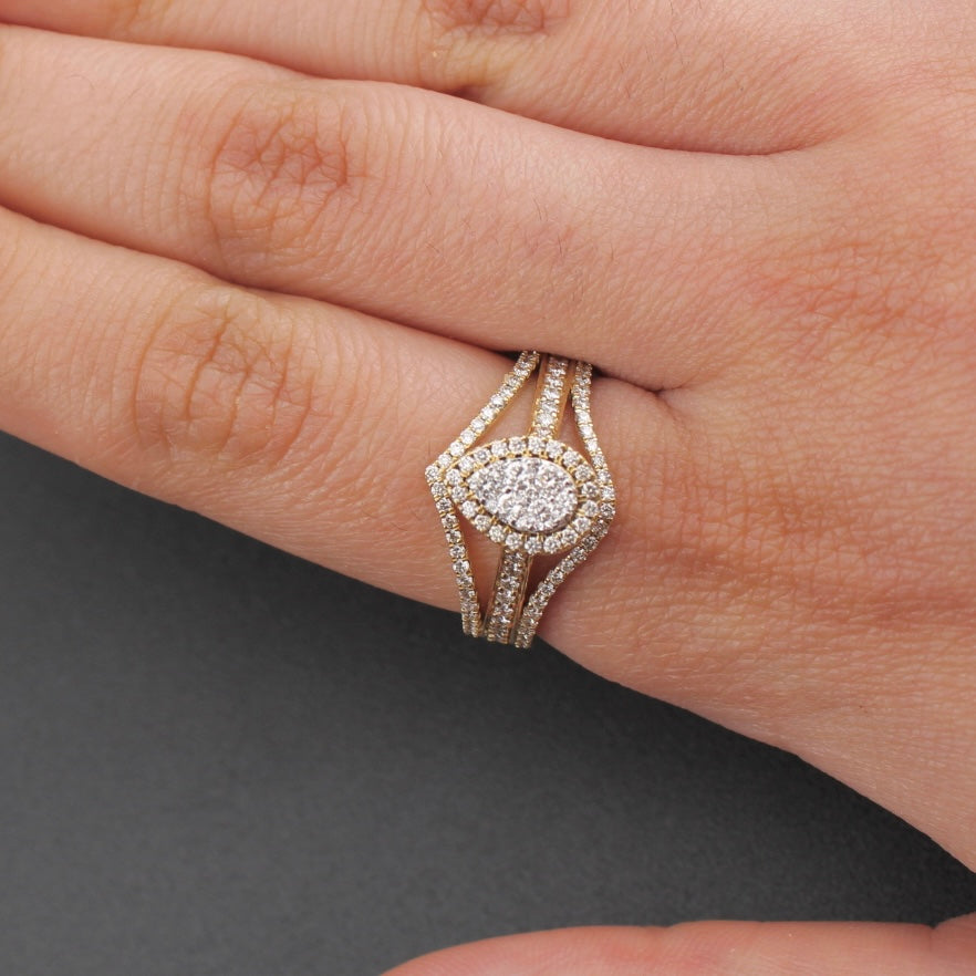 Anillo de pera con diamante de oro de 10 quilates auténtico