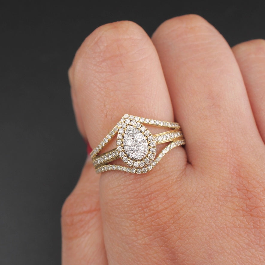 Anillo de pera con diamante de oro de 10 quilates auténtico
