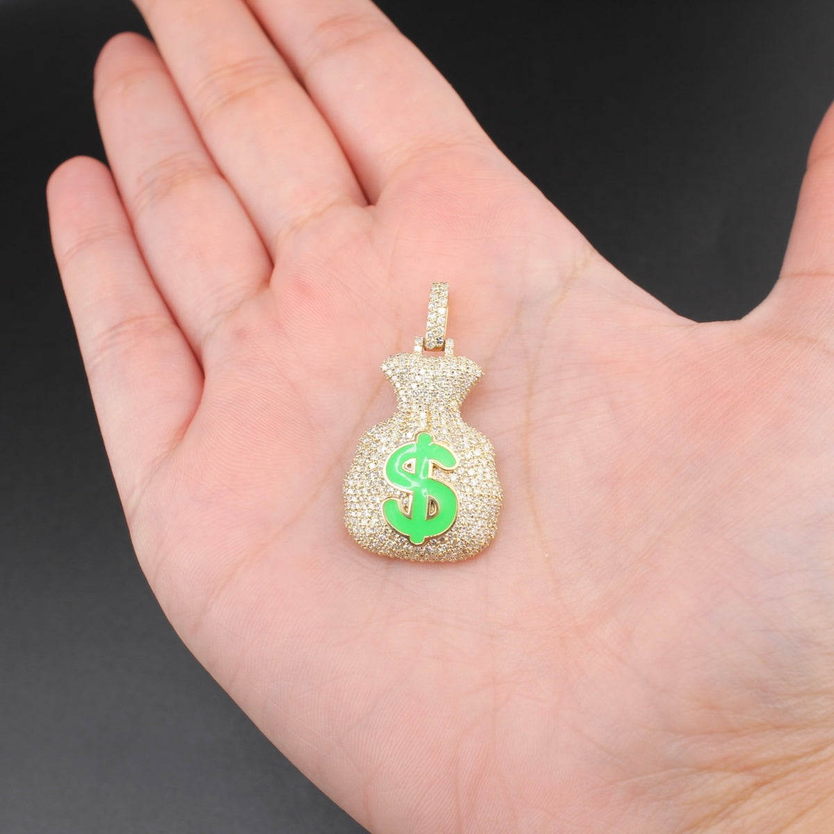 Colgante de bolsa de dinero con diamantes de oro de 10 quilates auténticos