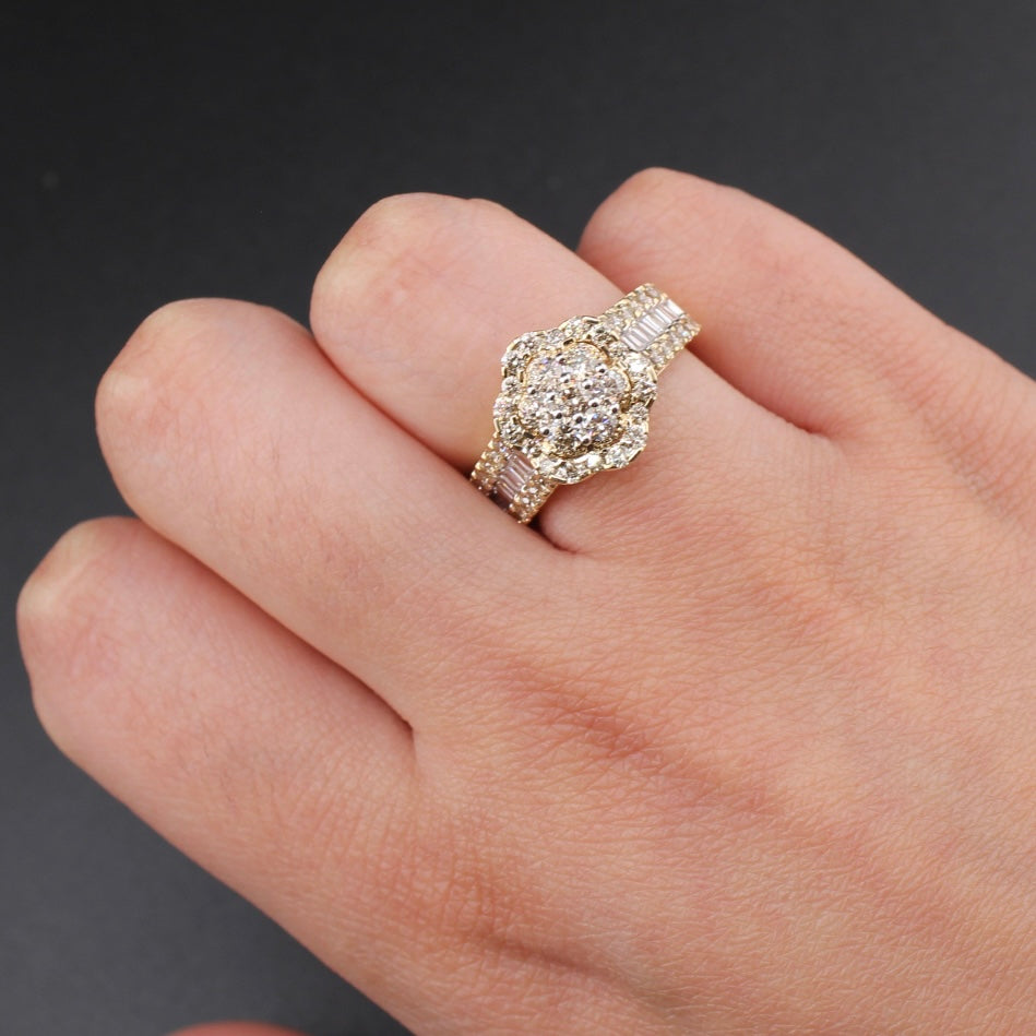Anillo de oro de 10K auténtico con diseño de flor y diamantes para mujer