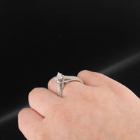 Anillo de bodas redondo de oro de 10 quilates con diamantes auténticos