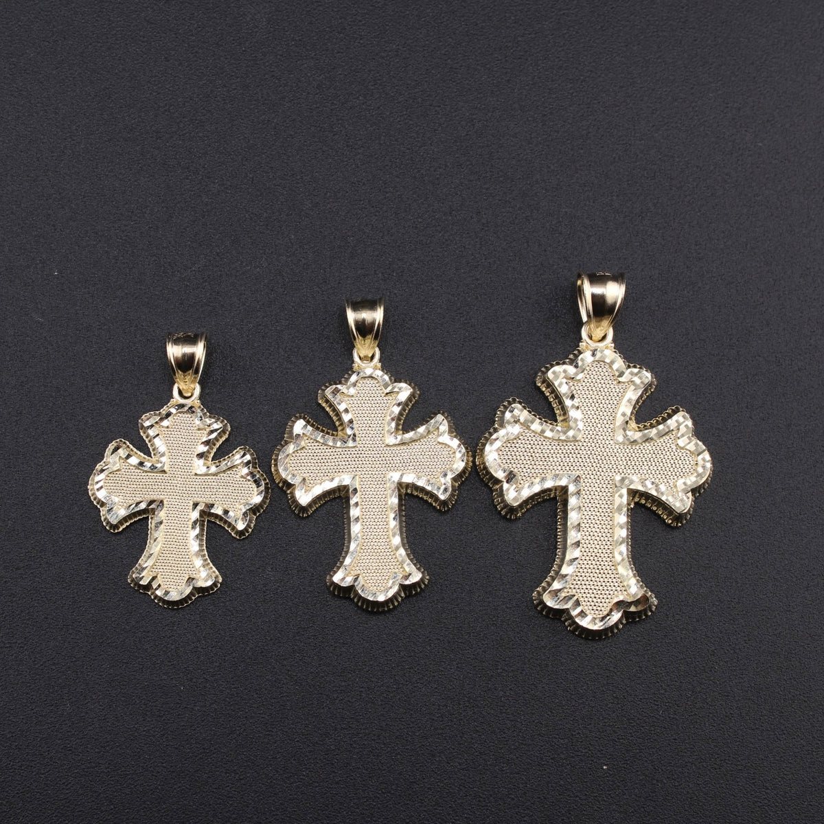 Colgante de cruz de oro real de 10K