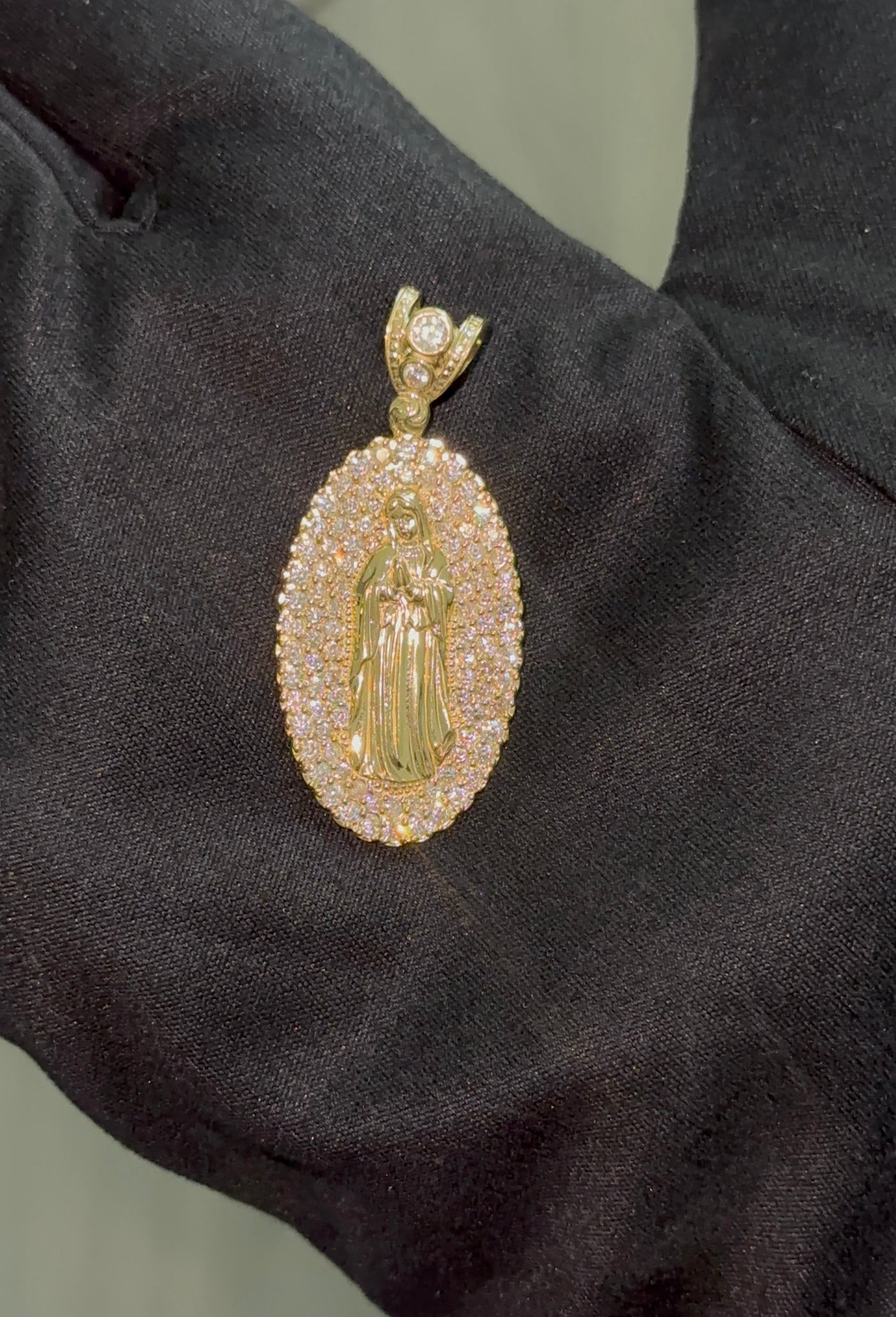 10K Gold Virgin Mary Pendant Oval