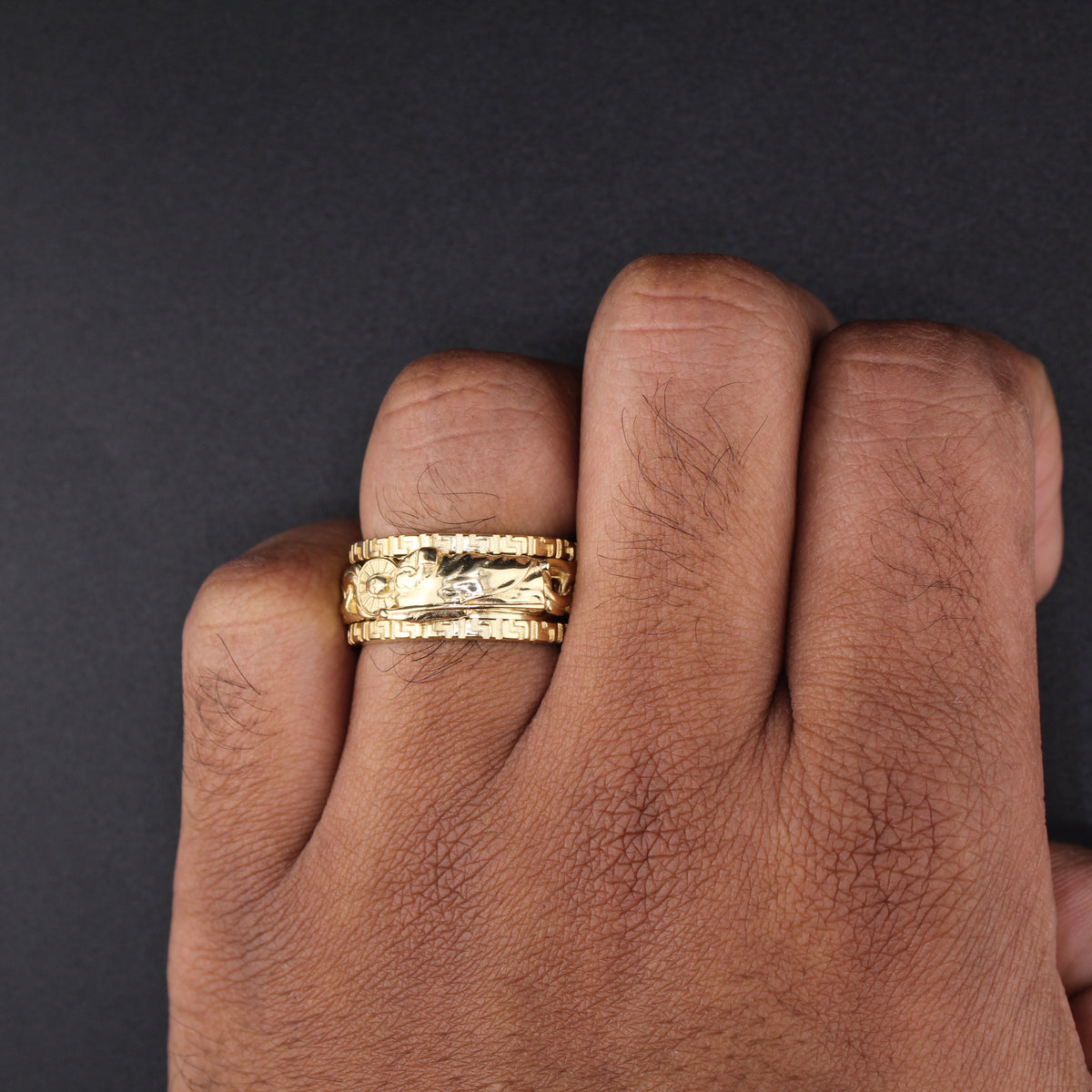 Anillo Chino Giratorio de Oro de 10K Genuino con San Judas Tadeo