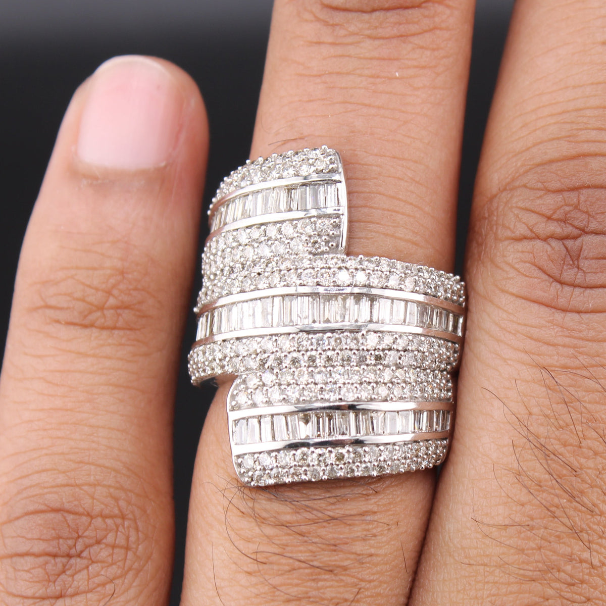 Real 10K Gold Diamond Spiral Ring