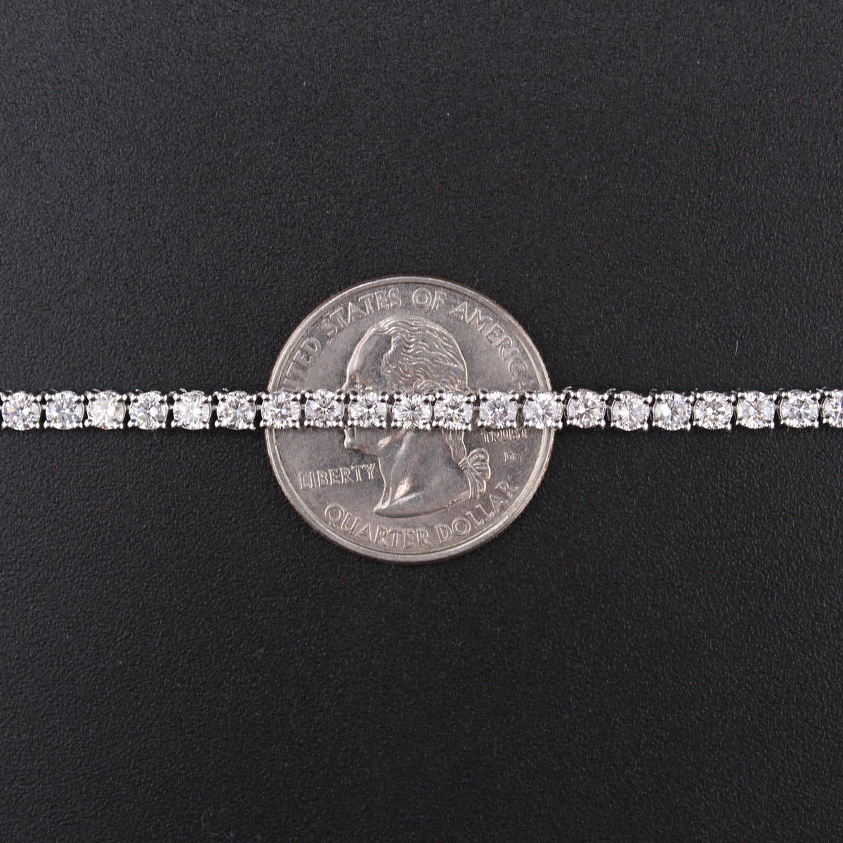 Cadena de tenis con diamantes