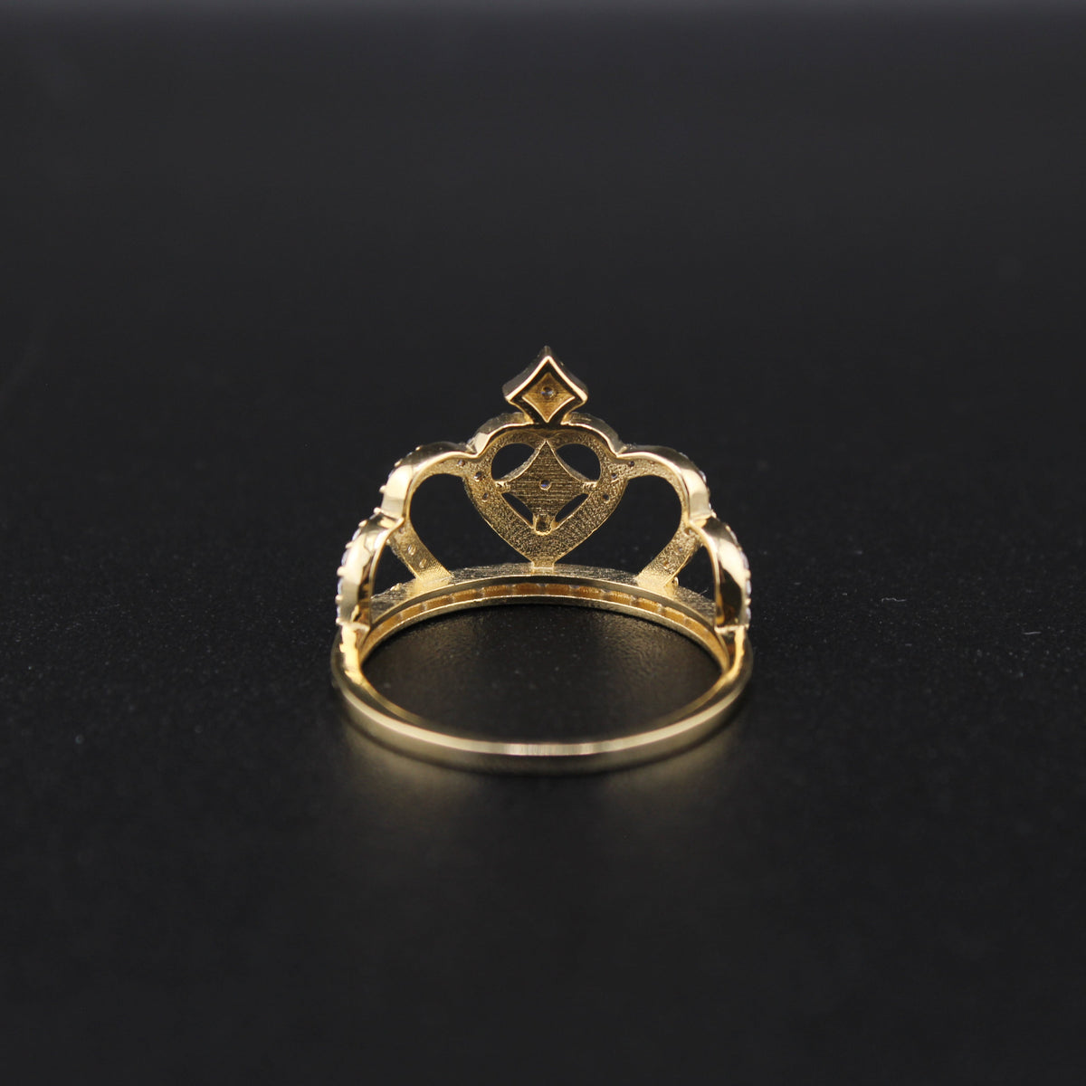 Anillo de corona de quinceañera de oro de 14 quilates