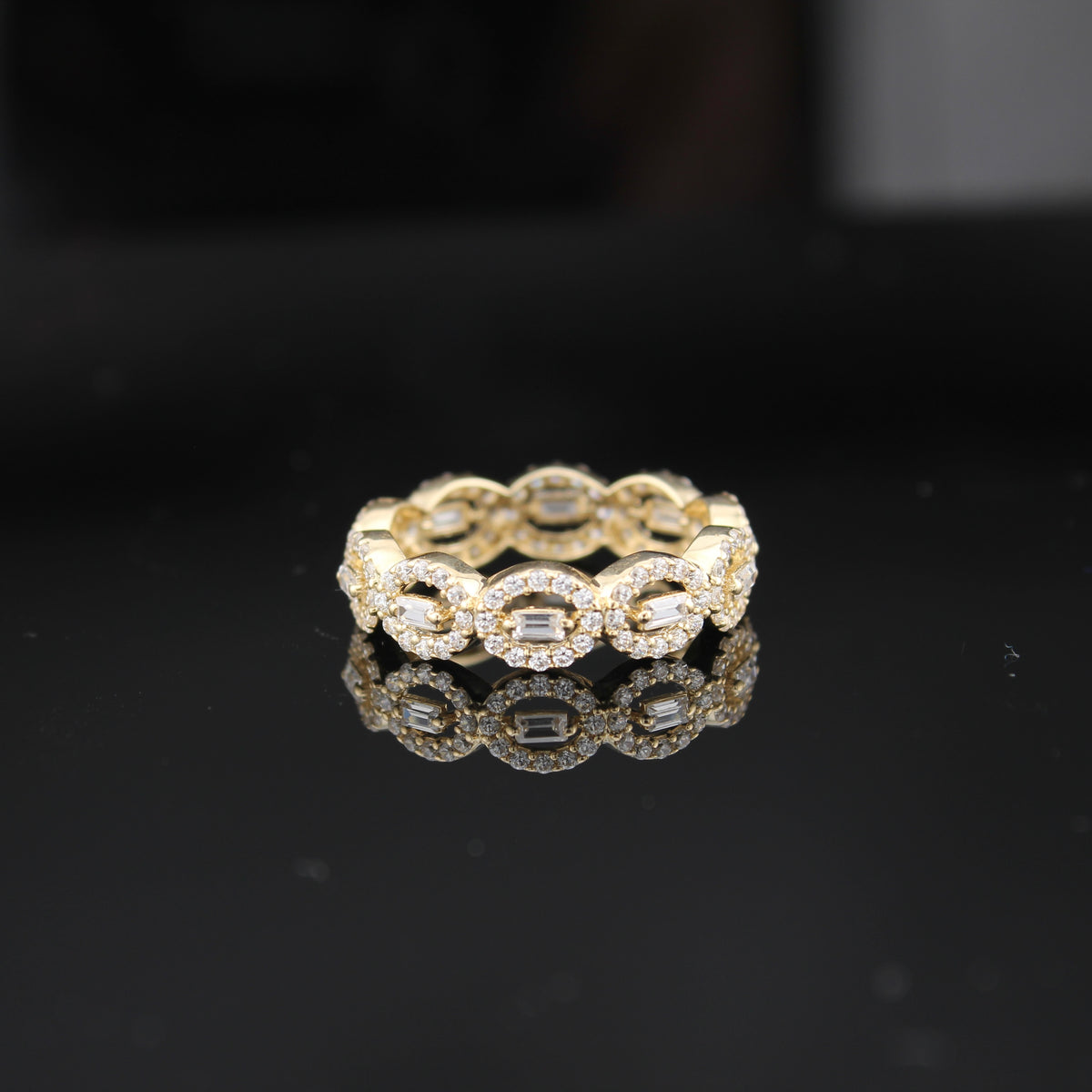 Anillo de oro de 14 quilates auténtico