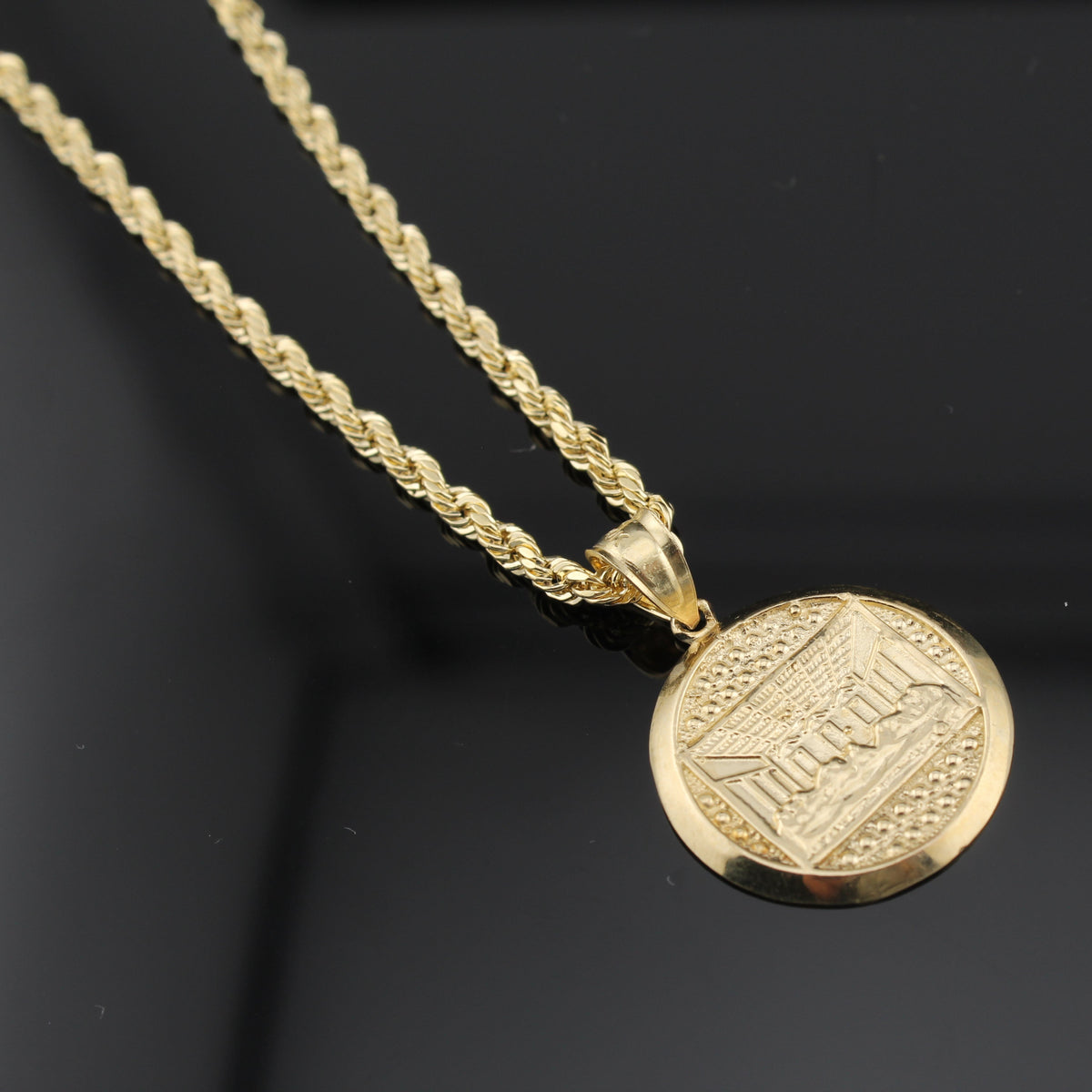 Real 10K Gold 2.5mm Last Supper Pendant with rope chain
