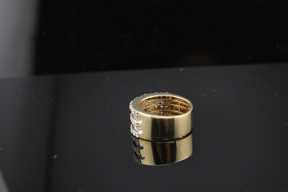Real 10K Yellow Gold Big Diamond Band with baguettes