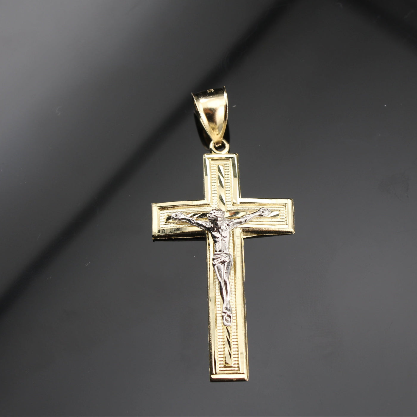 10K Cross Jesus Crucifix Pendant