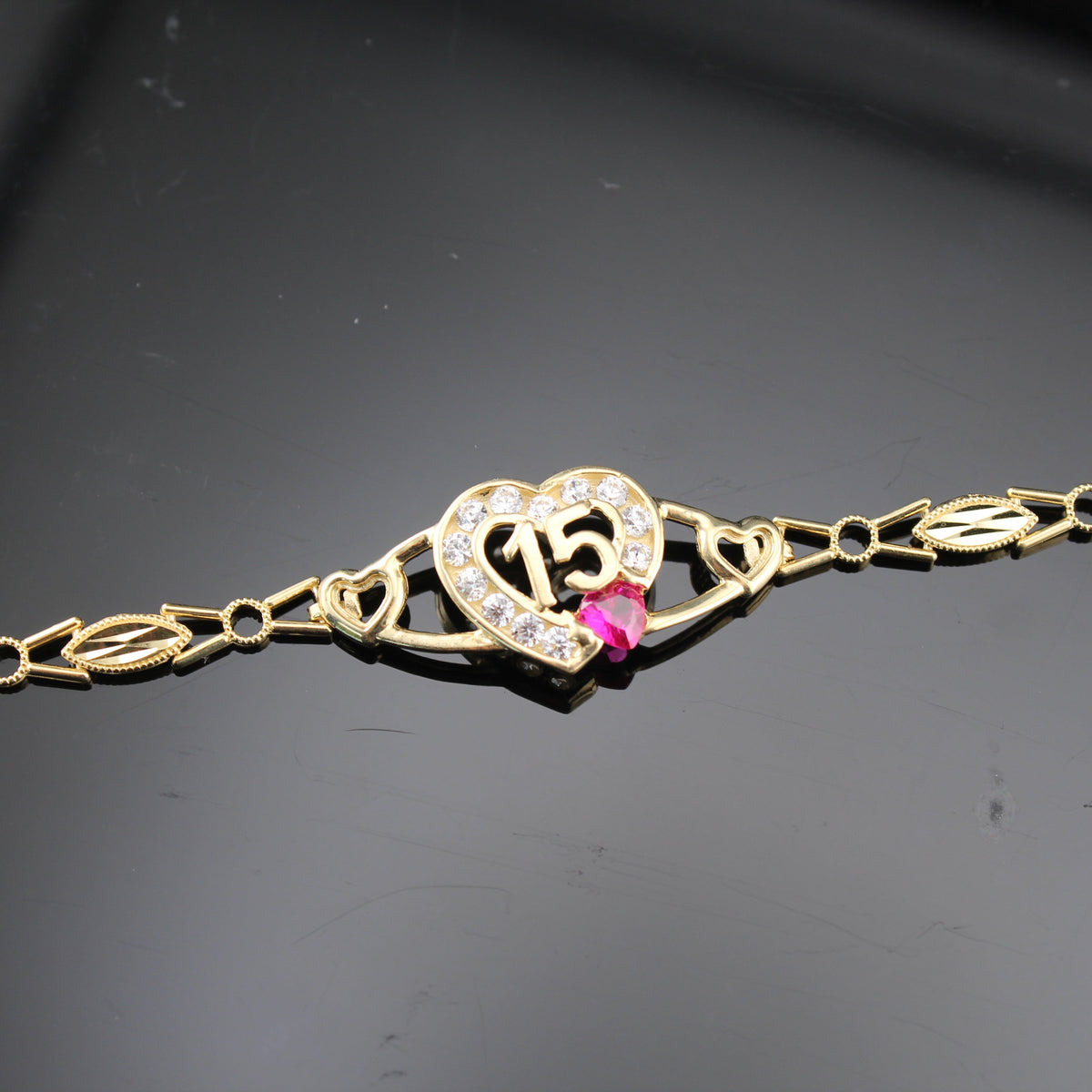 Pulsera de corazón de quinceañera de oro real de 14 quilates