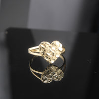 Anillo de pepita de oro de 14 quilates con forma de corazón
