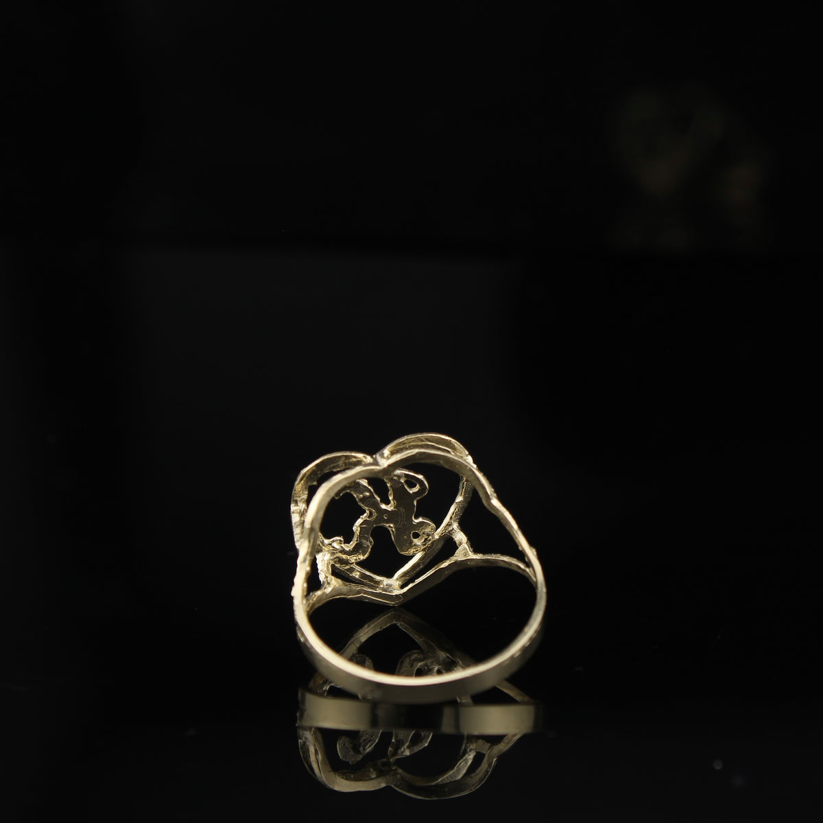 Anillo de inicial "K" de corazón de oro de 10K auténtico