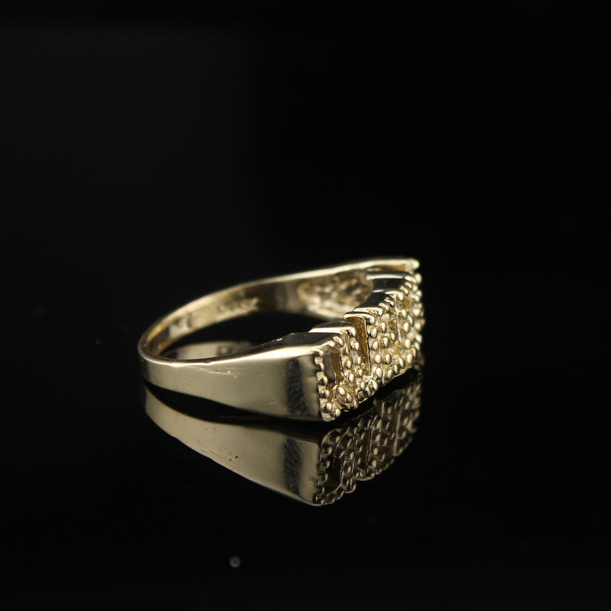 Anillo de reina de oro de 10K real