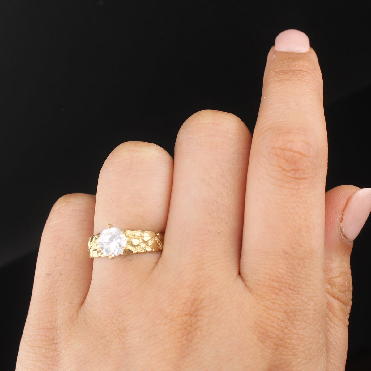 Anillo de promesa solitario con pepita de oro de 10K auténtico