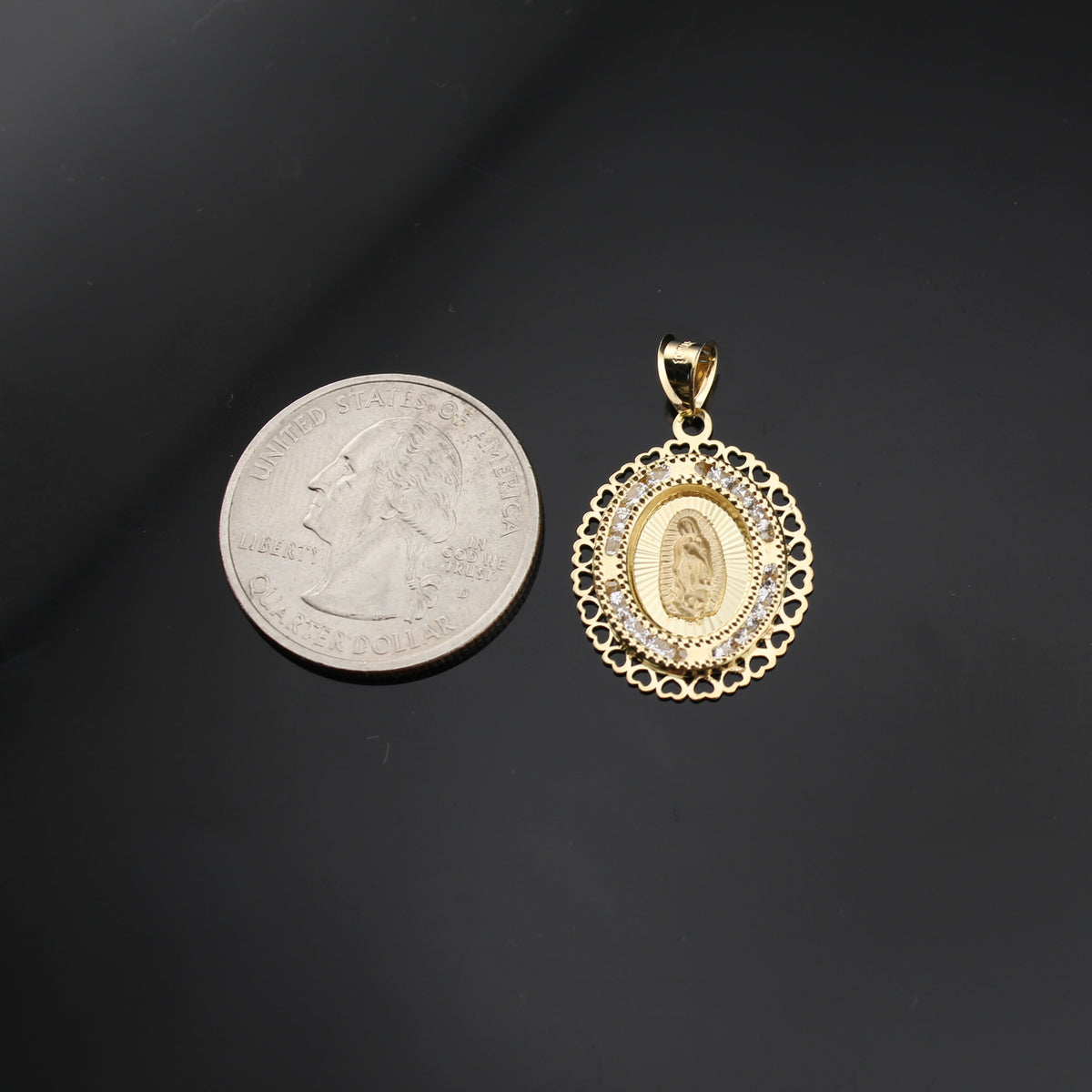 Colgante de la Virgen María de oro de 10K auténtico