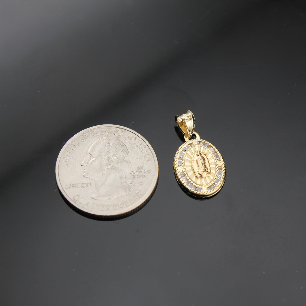 Colgante de la Virgen María de oro de 10 quilates auténtico