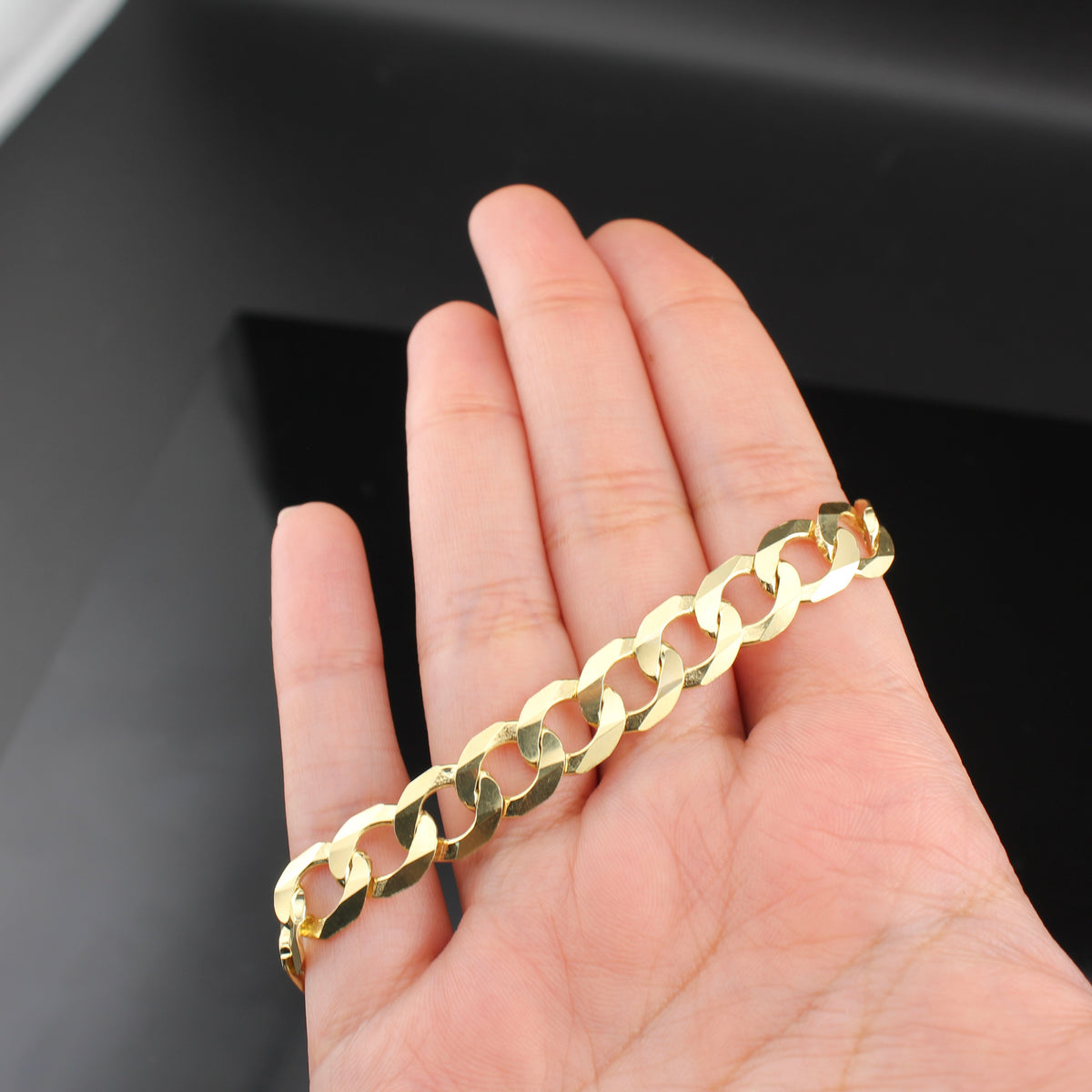 Pulsera de Eslabones Cubanos de Oro de 10K Auténtico de 9mm