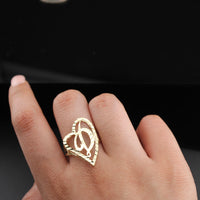 Anillos de corazón con inicial de oro de 10K auténtico