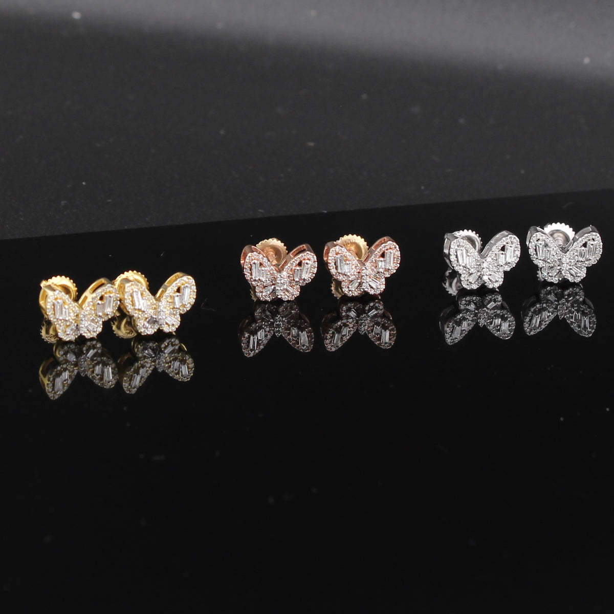 Aretes de mariposa de oro de 10K con diamantes de 0,30 CTW