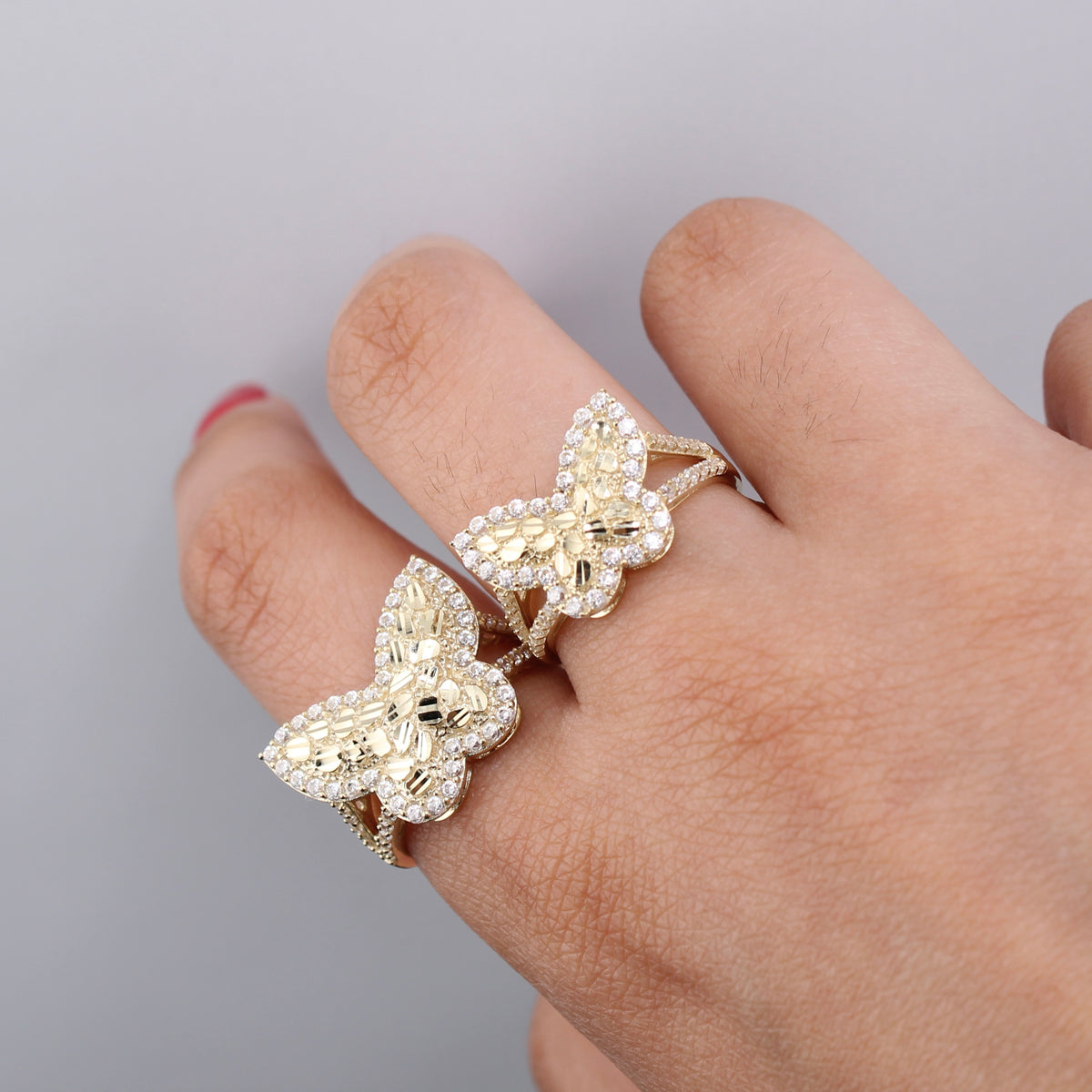 Anillo de mariposa pepita de oro de 10K auténtico