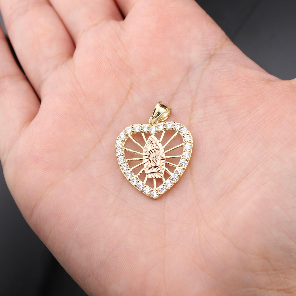 Colgante de la Virgen María de oro de 10 quilates auténtico