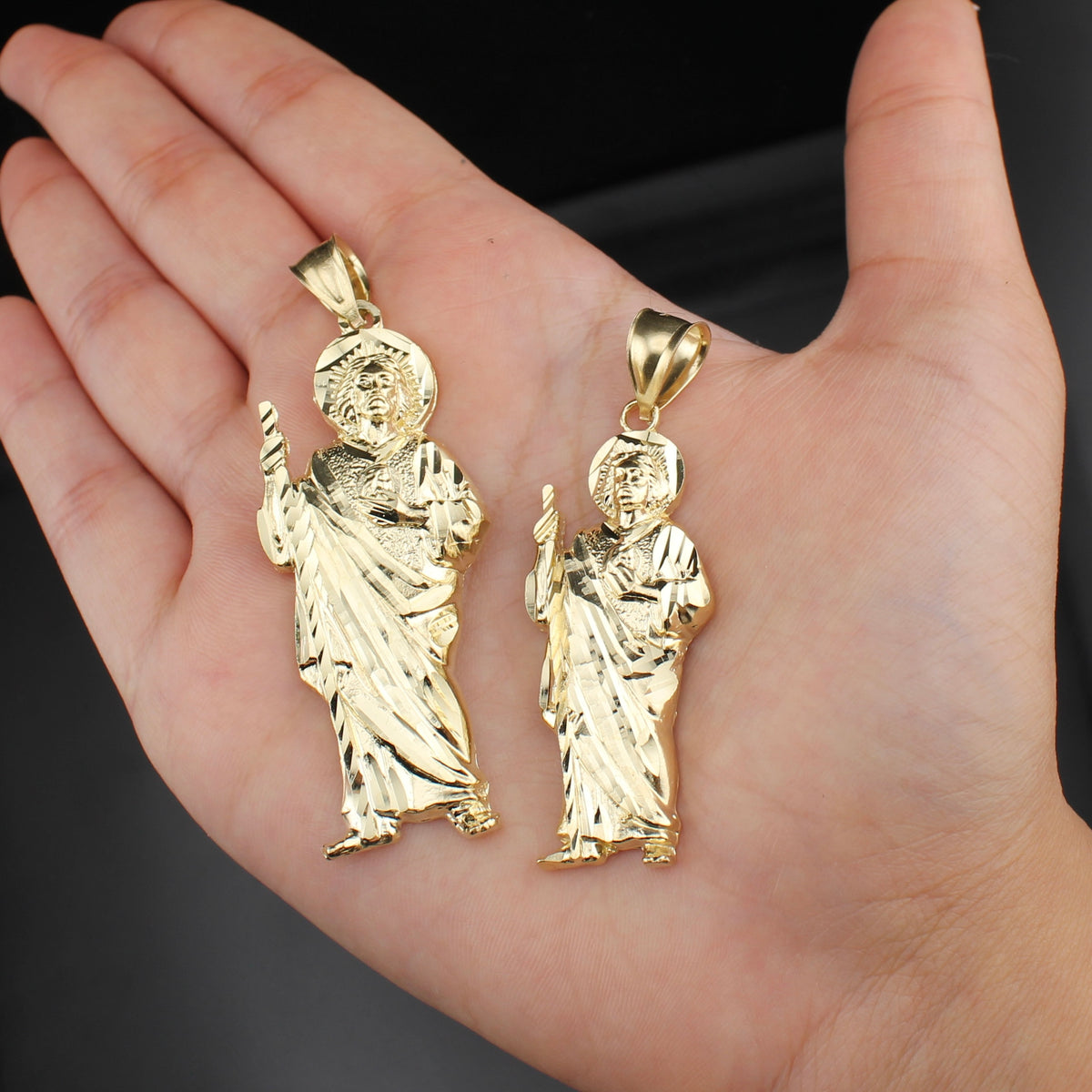 Dije de San Judas de oro de 10 quilates auténtico