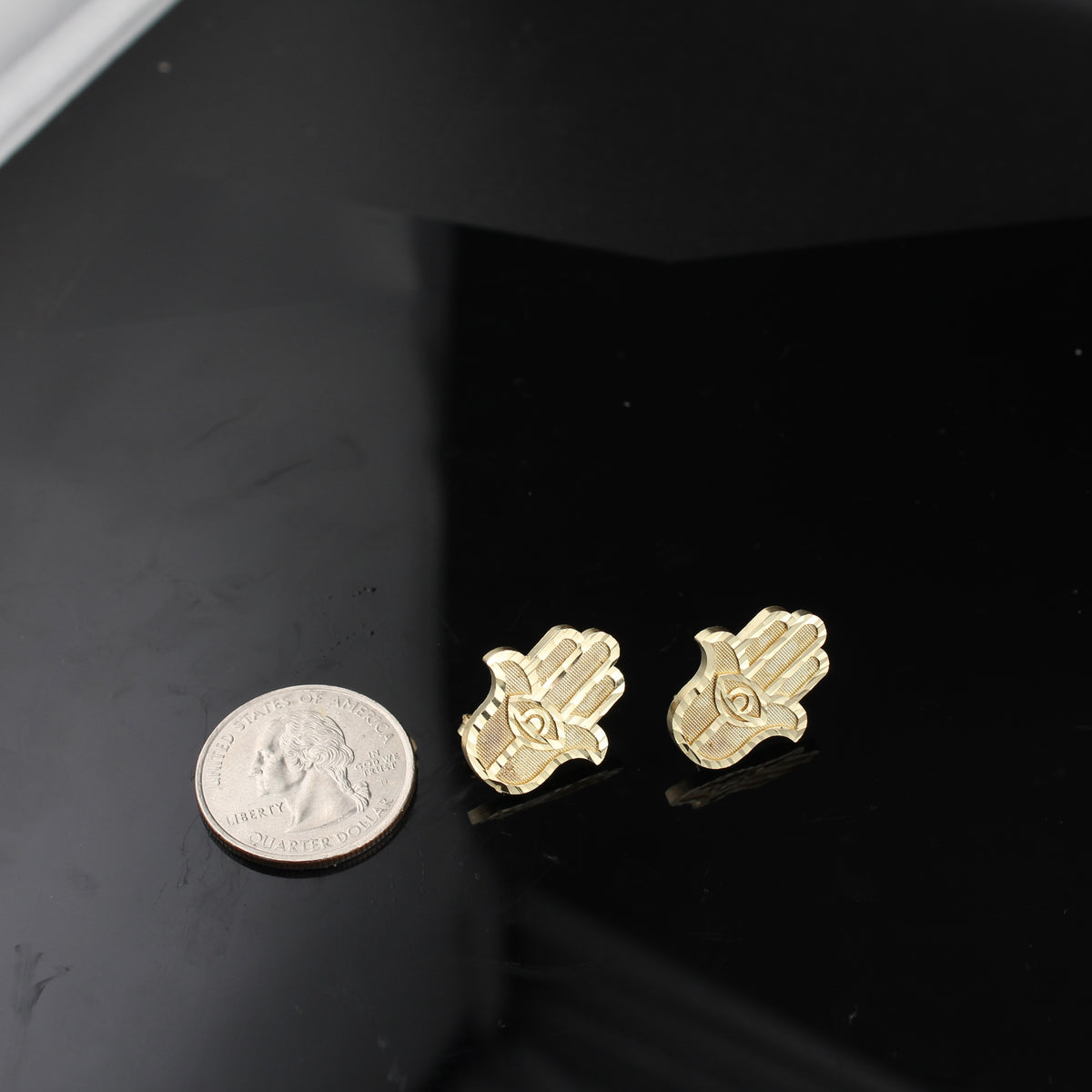 Pendientes de oro de 10K auténtico con diseño de Mano de Fátima