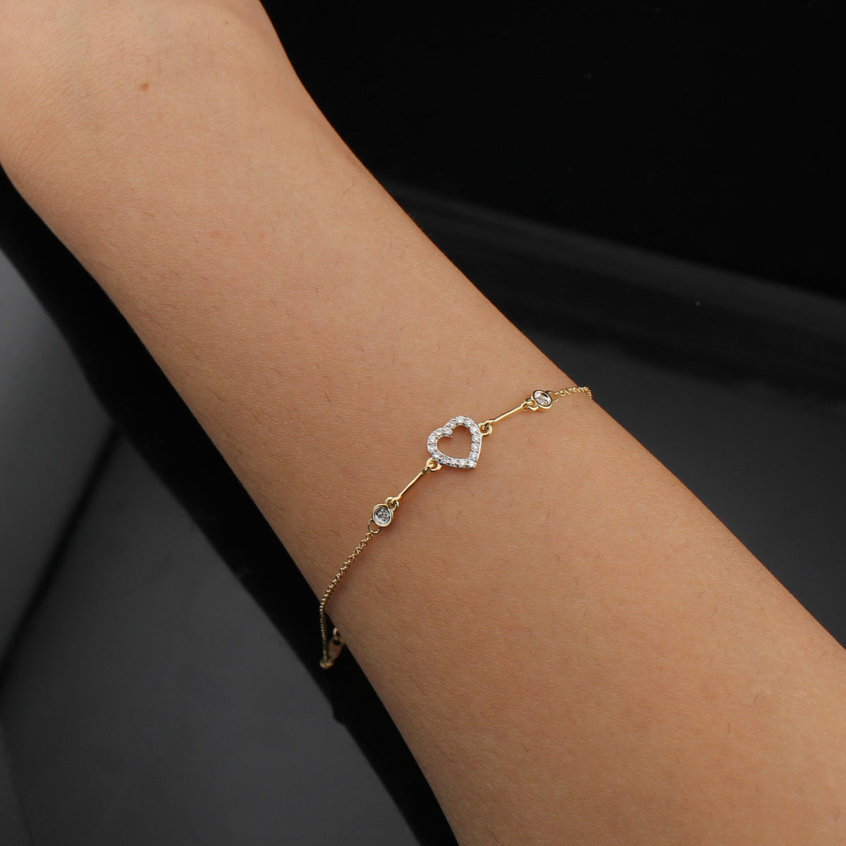 Real 10K Gold Diamond Heart Bracelet