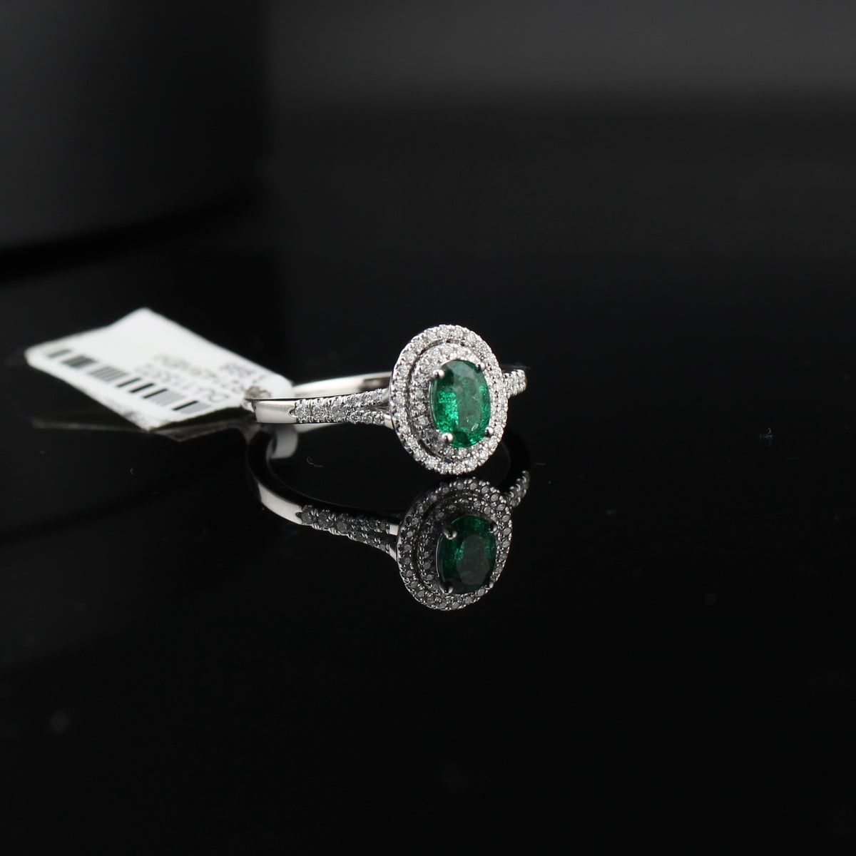 Anillo de Oro Real de 14K con Diamantes y Esmeraldas