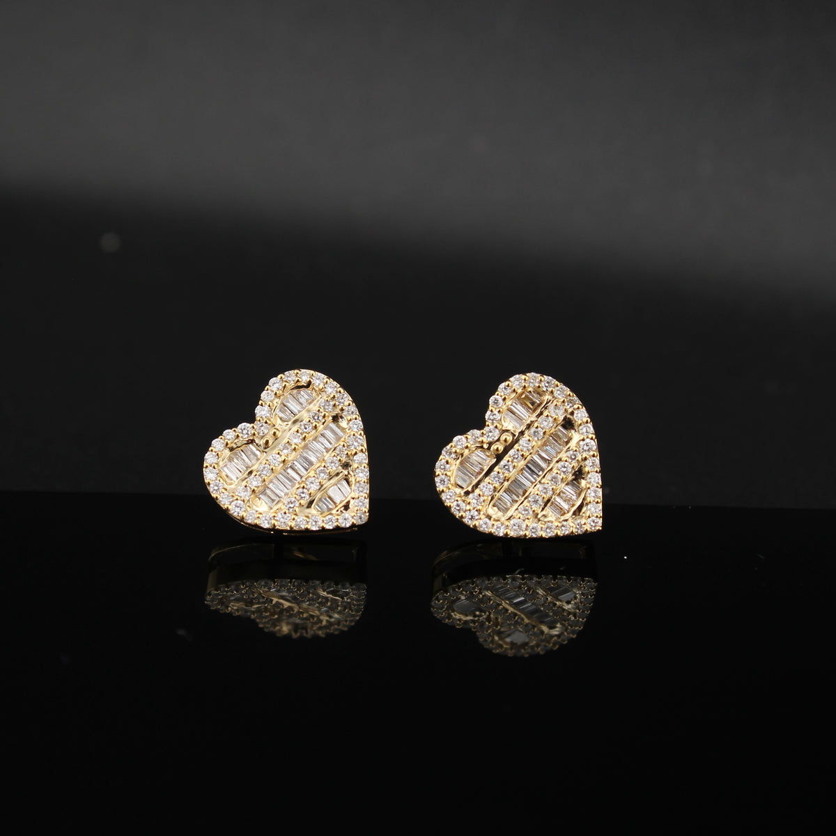 Pendientes de Corazón con Diamantes de Oro de 10K auténtico