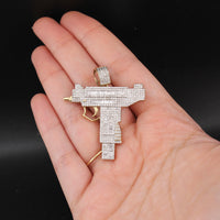 Colgante de Uzi con diamantes de oro de 10K real
