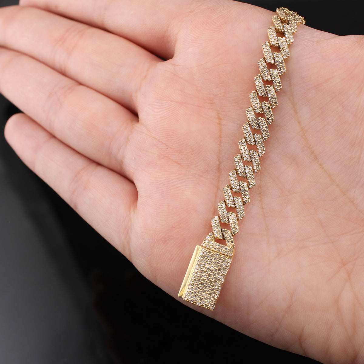 Pulsera de oro de 10K con diamantes, modelo Miami Cubano