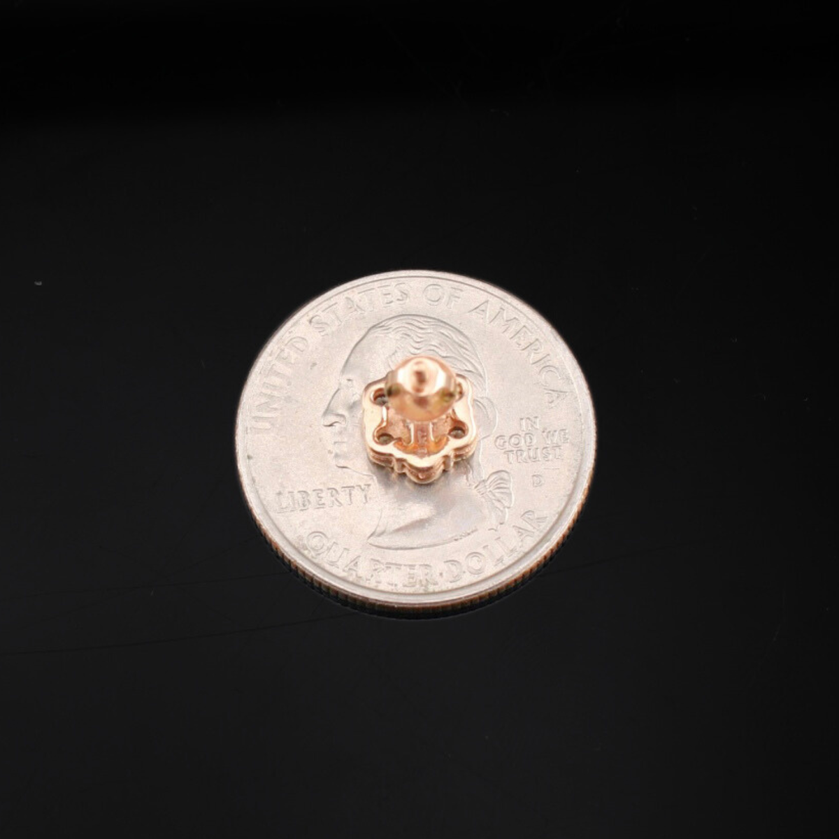 Pendientes de tuerca de oro rosa de 10 quilates con diamantes de 1,5 CTW