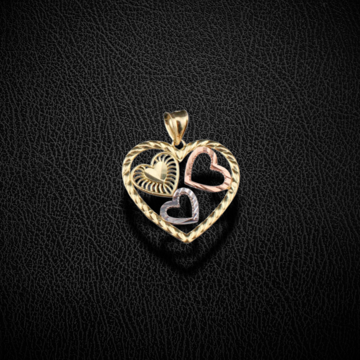 Colgante de corazón de oro tricolor de 10K real